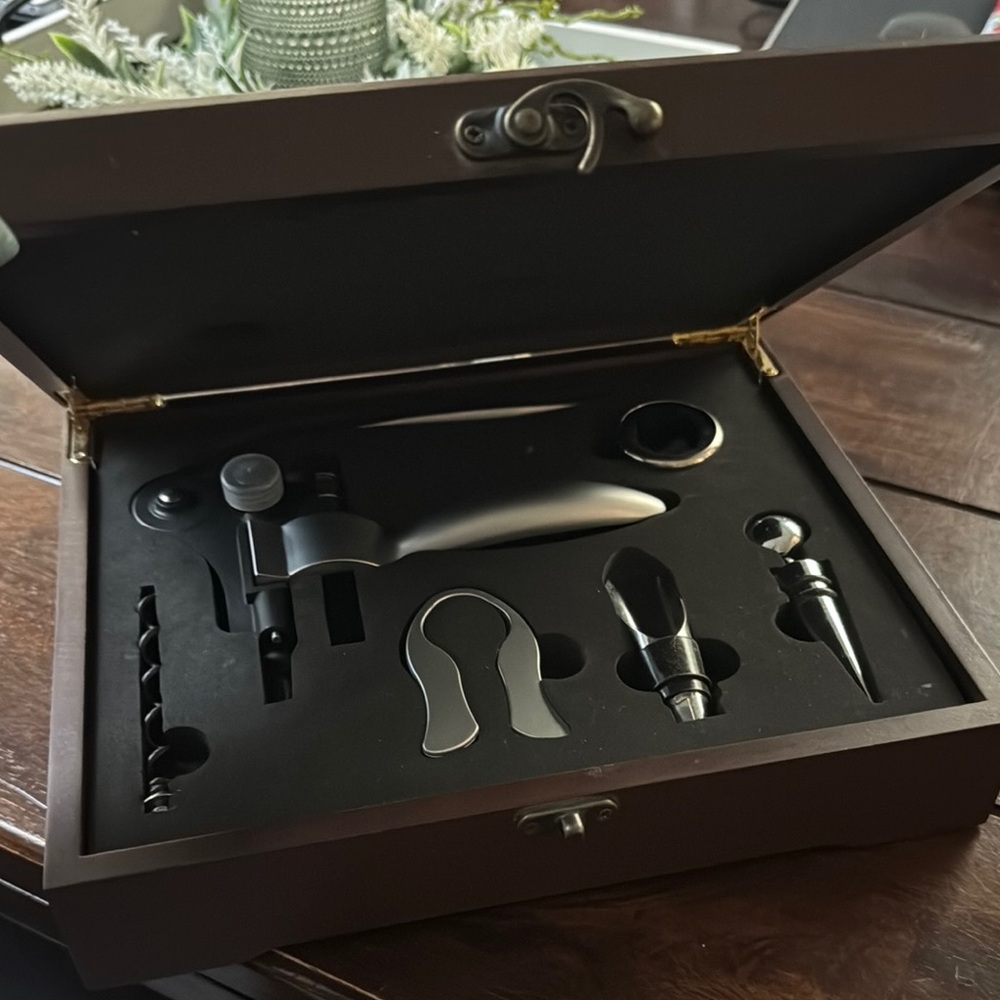 Wine Kit - Picture 3 of 3